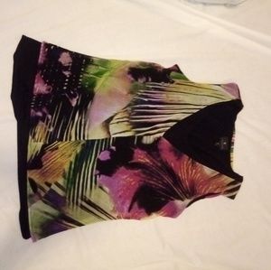 Women's sleeveless flowy blouse